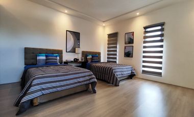 3Storey Modern Elegant Townhouse for Sale in BF homes Paranaque-MD