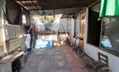 Casa con 170m2 de terreno Pje El Canelo -Plaza interior.