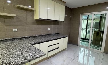 Three (3) Bedroom Condo Unit for Rent inside Clark Freeport Zone Pampanga.