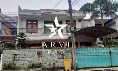 Rumah 2 ½ Lantai Semi furnish di Cipinang Indah Jaktim