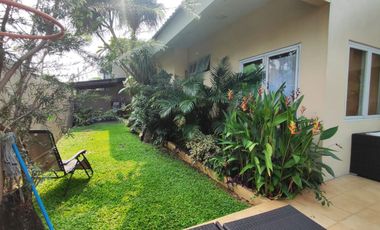 Rumah Siap Huni Villa Cipinang Indah Ada Pool