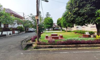 Rumah Siap Huni Villa Cipinang Indah Ada Pool
