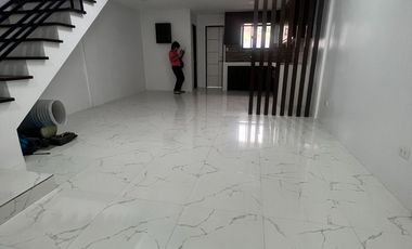 For Sale 3 Storey Townhouse in Town & Country Exce Village Mayamot Antipolo Rizal. KSA