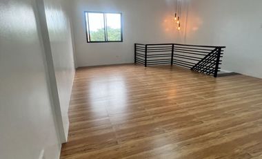 For Sale 3 Storey Townhouse in Town & Country Exce Village Mayamot Antipolo Rizal. KSA