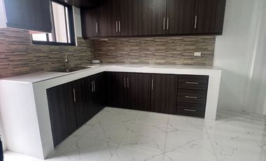 For Sale 3 Storey Townhouse in Town & Country Exce Village Mayamot Antipolo Rizal. KSA