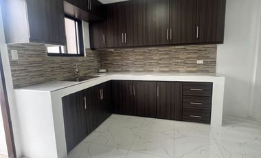 For Sale 3 Storey Townhouse in Town & Country Exce Village Mayamot Antipolo Rizal. KSA