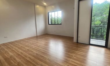 For Sale 3 Storey Townhouse in Town & Country Exce Village Mayamot Antipolo Rizal. KSA