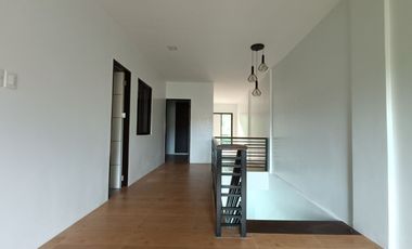 For Sale 3 Storey Townhouse in Town & Country Exce Village Mayamot Antipolo Rizal. KSA