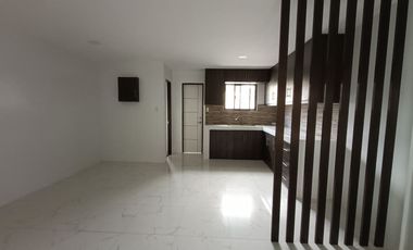 For Sale 3 Storey Townhouse in Town & Country Exce Village Mayamot Antipolo Rizal. KSA