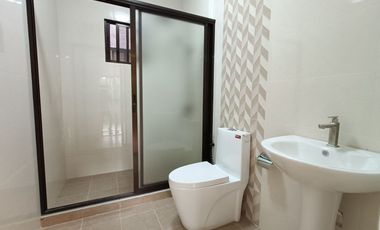 For Sale 3 Storey Townhouse in Town & Country Exce Village Mayamot Antipolo Rizal. KSA