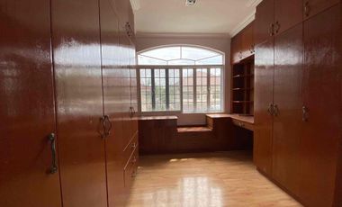 FOR SALE: H&L in MARYVILLE SUBDIVISION, Cebu- with option to purchase adjacent  lot 312 sqm