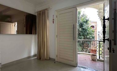 Disewakan Rumah Di Manyar Permai