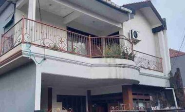 RUMAH MEWAH DI JL BENSIN ULUJAMI JAKARTA SELATAN