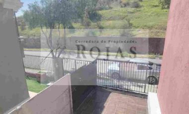 se arrienda linda propiedad