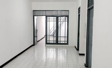 Rumah Taman Surya 2 siap huni luas 108m