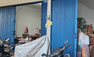 Rumah diKFT bebas banjir cocok untuk tinggal dan usaha LT 180m