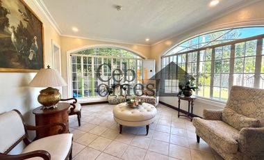 Grand 5 Bedroom House with Pool for Rent in Mandaue