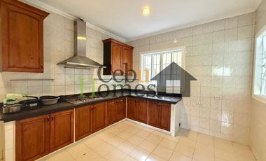 Grand 5 Bedroom House with Pool for Rent in Mandaue