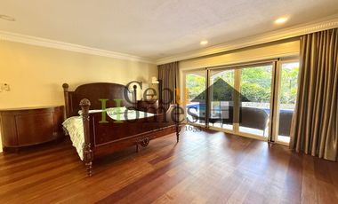 Grand 5 Bedroom House with Pool for Rent in Mandaue