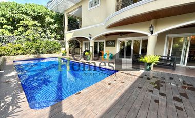 Grand 5 Bedroom House with Pool for Rent in Mandaue