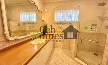 Grand 5 Bedroom House with Pool for Rent in Mandaue