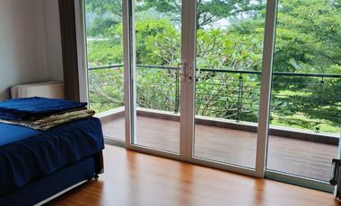 Villa Mewah Furnished, Ada Pool, View Bagus di Rancamaya Bogor