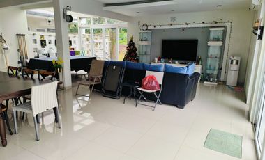 Villa Mewah Furnished, Ada Pool, View Bagus di Rancamaya Bogor