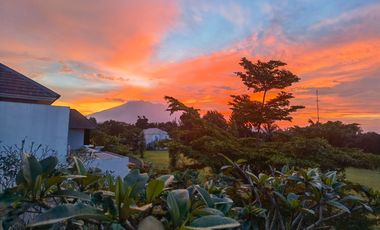 Villa Mewah Furnished, Ada Pool, View Bagus di Rancamaya Bogor