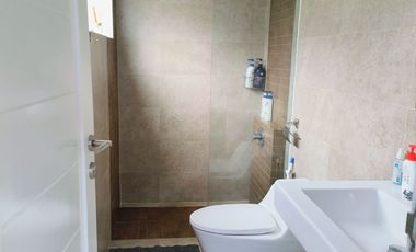 Villa Mewah Furnished, Ada Pool, View Bagus di Rancamaya Bogor