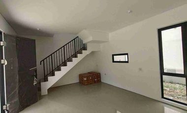 Disewakan Rumah di Lavish Hill Citraland Batam Centre