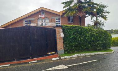 RENTA❗Ó VENTA, HERMOSA CASA CAMPESTRE EN CERRITOS