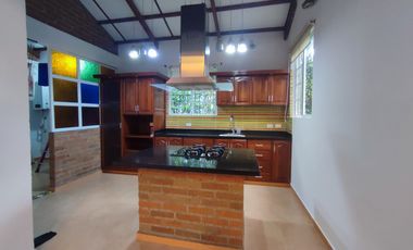 RENTA❗Ó VENTA, HERMOSA CASA CAMPESTRE EN CERRITOS