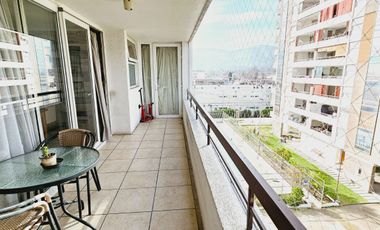 Departamento en Venta con 2 Estacionamientos, Huechuraba