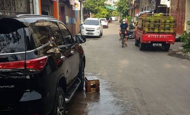 Ruko Gudang 5 Lantai Siap Pakai Harga Murah Tidak Banjir Dekat Tol Lokasi Strategis