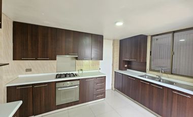 Casa en Venta 5D, 4B,4E,Microario, GC bajos, Pedro Fontova,Huechuraba