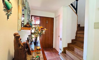 Espectacular Casa En Barrio Santa Rosa 5d, 4b, Huechuraba