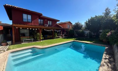 Espectacular Casa En Barrio Santa Rosa 5d, 4b, Huechuraba