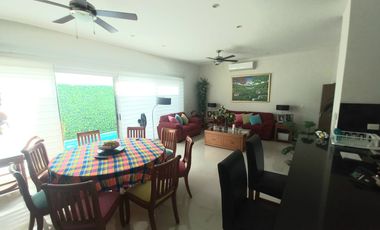 Casa Residencial en Cancín