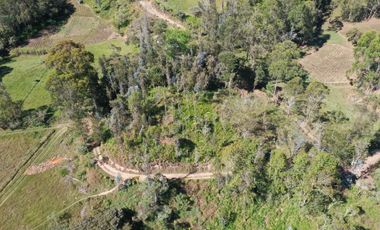 Se Vende Finca en Santa Barbara Junín, Cundinamarca.