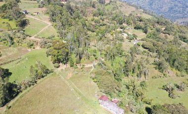 Se Vende Finca en Santa Barbara Junín, Cundinamarca.