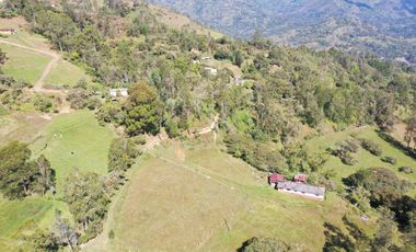 Se Vende Finca en Santa Barbara Junín, Cundinamarca.
