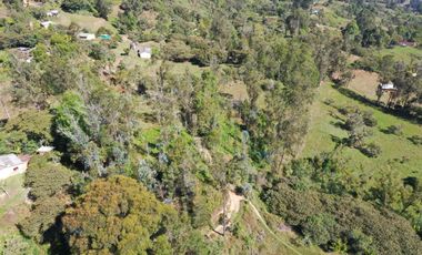 Se Vende Finca en Santa Barbara Junín, Cundinamarca.