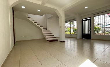 🏡✨ ¡GANGAZO! Casa Gigante en Barrio Jardín – $390.000.000 💰