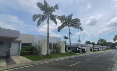 🌟 Casa Campestre en Pueblito Cafetero – Renta $6.500.000 🏡🌿