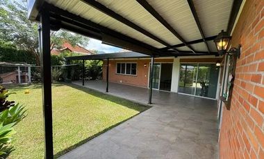 Renta Casa Campestre en Condominio Combia