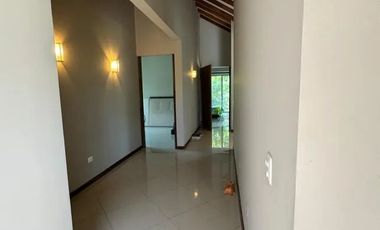 Renta Casa Campestre en Condominio Combia