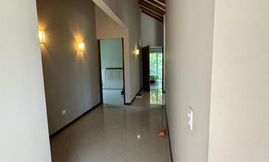 Renta Casa Campestre en Condominio Combia