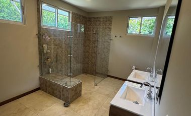 Renta Casa Campestre en Condominio Combia