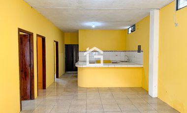 Casa Esquinera en Venta en Lilian María, Machala