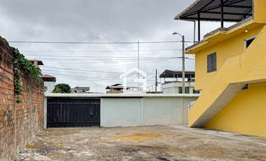 Casa Esquinera en Venta en Lilian María, Machala